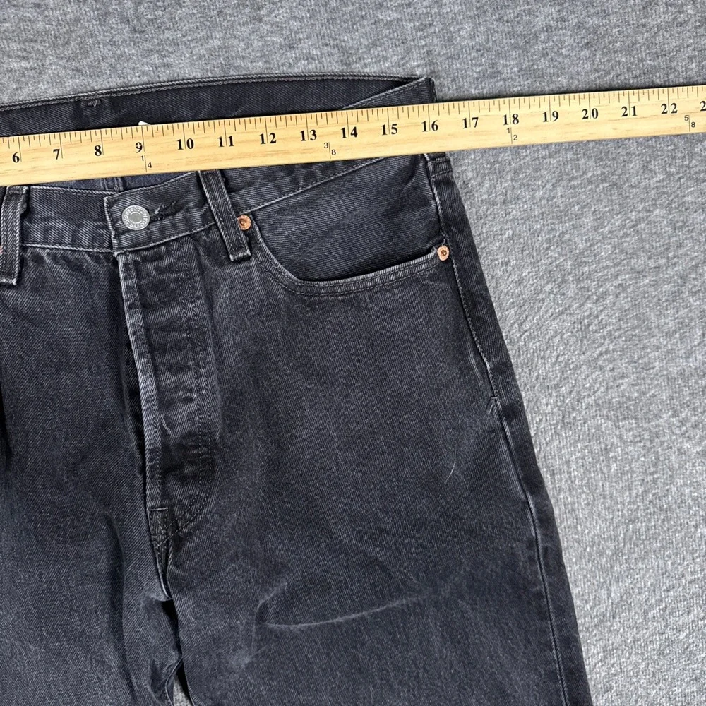 Vintage Levi's 501 Jeans Mens 34x30 Black Button Fly Straight Leg Work Y2K 2000s